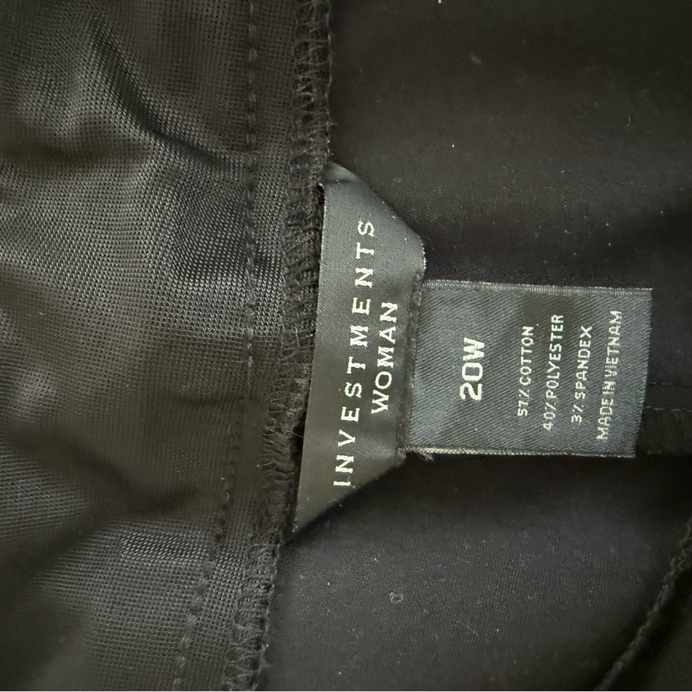 Investments Woman Black Pants